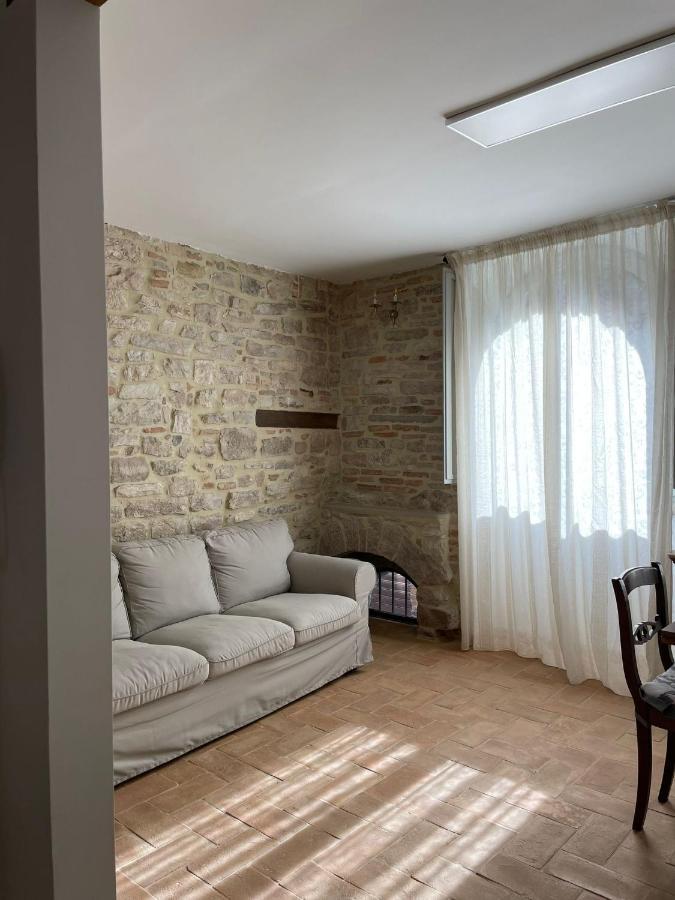 Apartamento Casa La Rosa Gubbio Exterior foto
